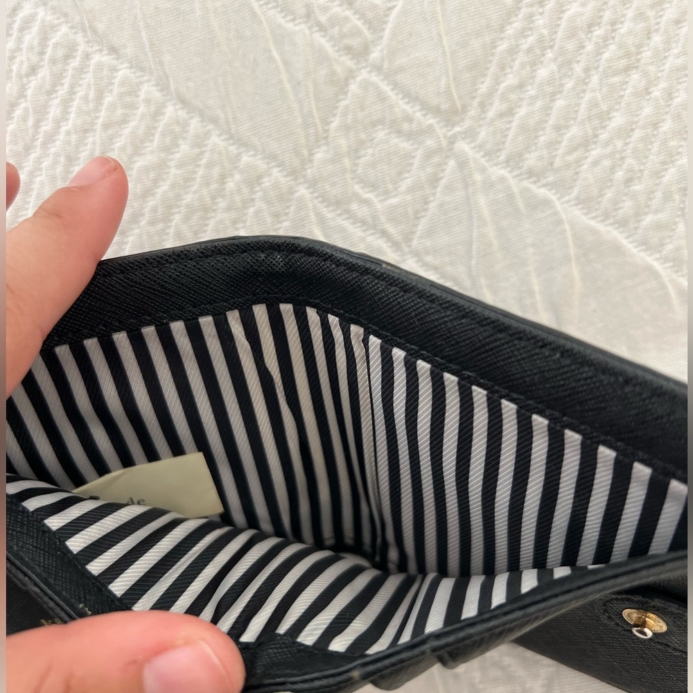 Kate Spade Wallet - Picture 4 of 4